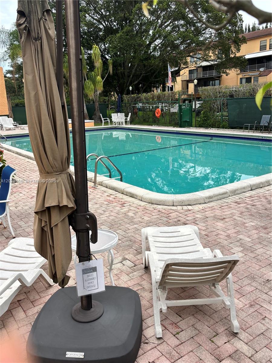 LAGO WEST CONDOMINIUM - Residential