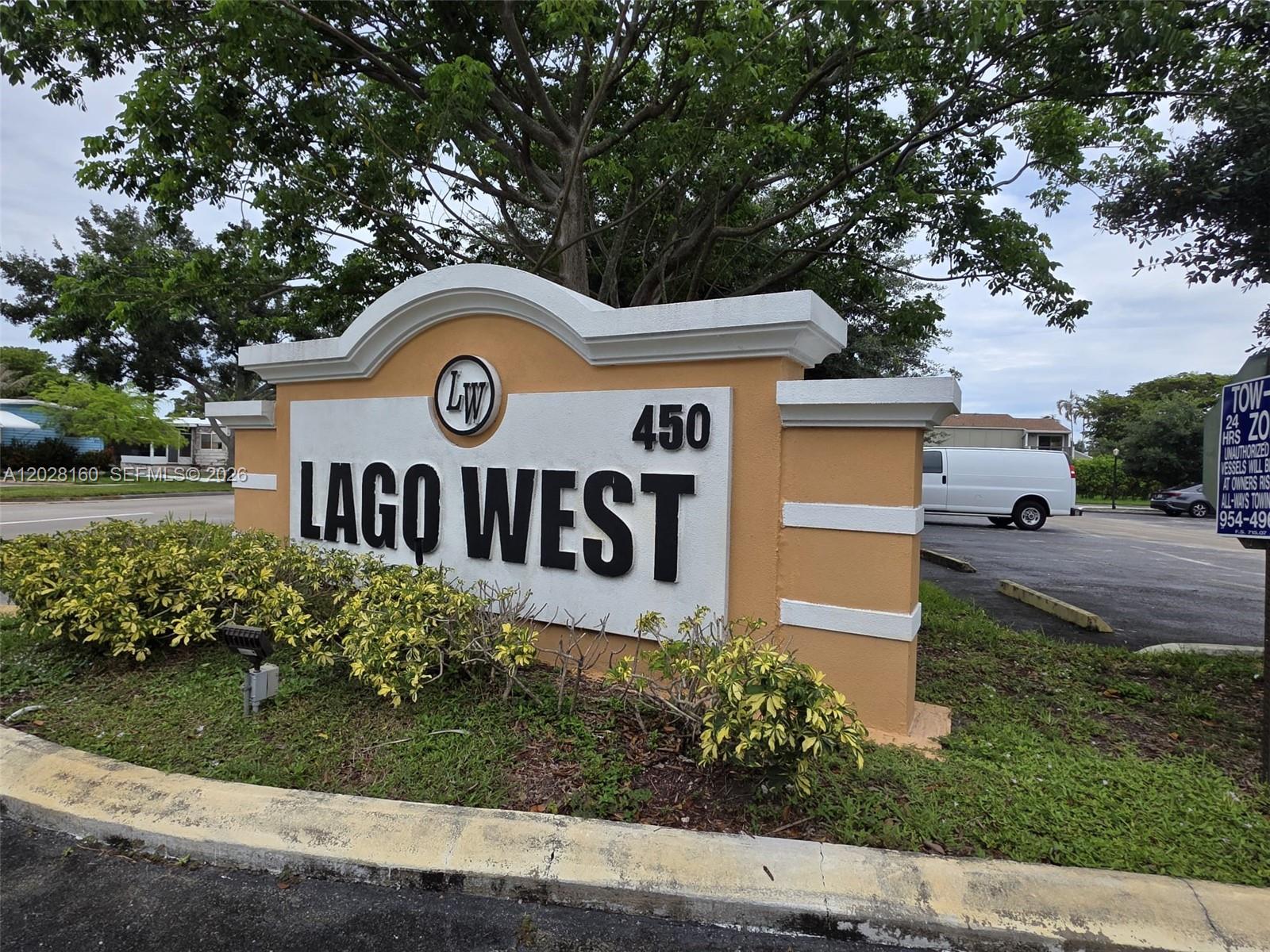 GREAT LOCATION  PLENTY OF RECREATION, TENNIS, POOL EXERCISE ROOM. ETC. WITHIN WALKING DISTANCE TO AMERICAN HERITAGE AND OTHER EXCEPTIONAL SCHOOLS, JUST MINUTES FROM SAWGRASS MALL OUTLET. PET-FRIENDLY COMPLEX. THE PARKING SPACE IS  COVER.  WASHER,DRYER IN UNIT.
