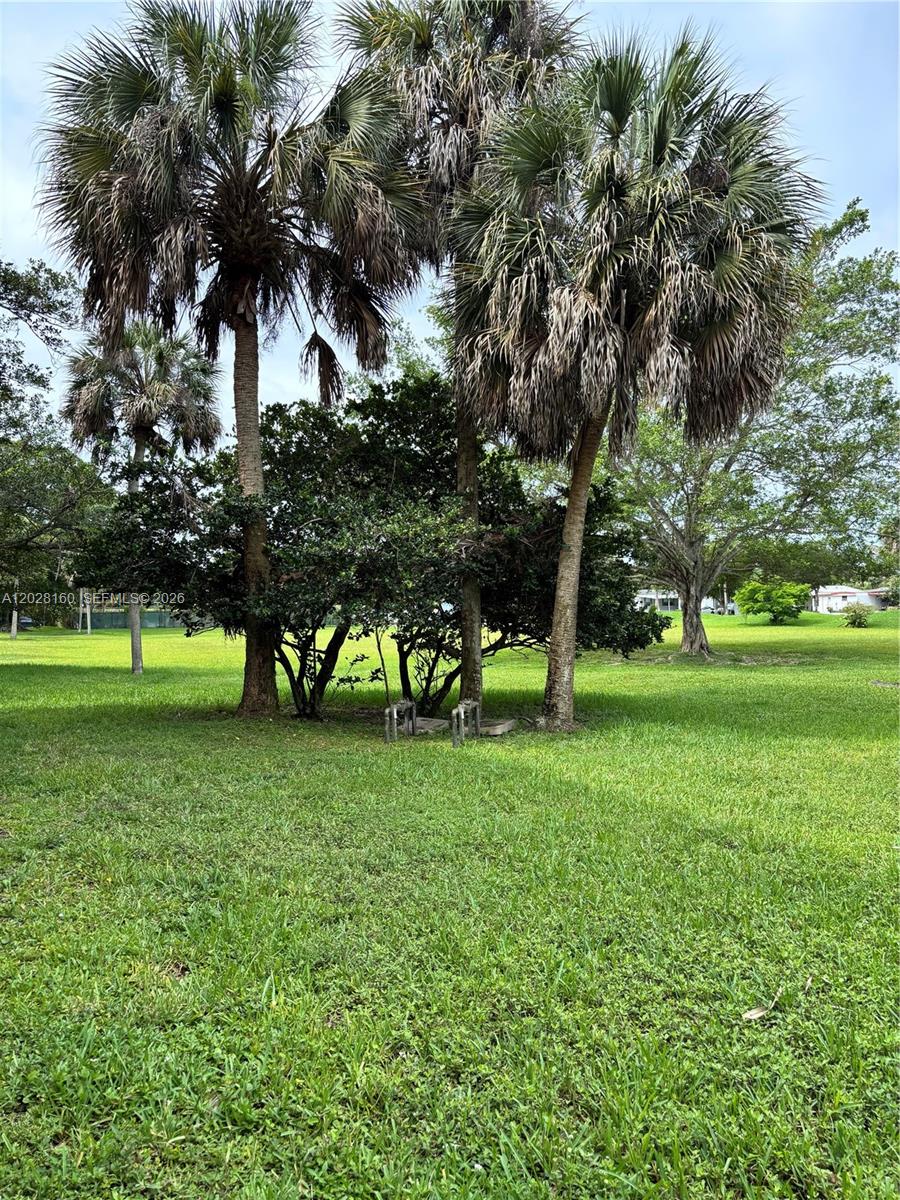 LAGO WEST CONDOMINIUM - Residential