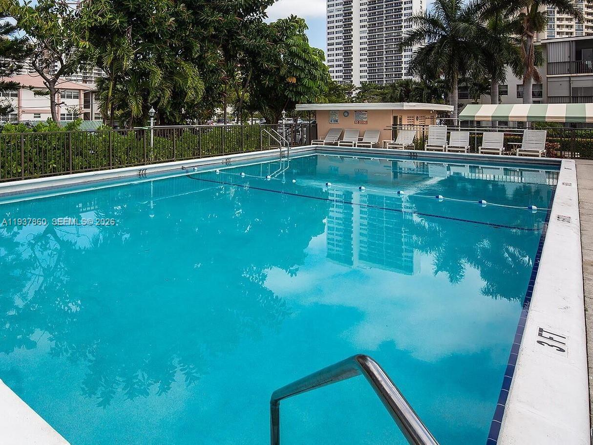 GOLDEN BAY MANOR CO-OP - Residential