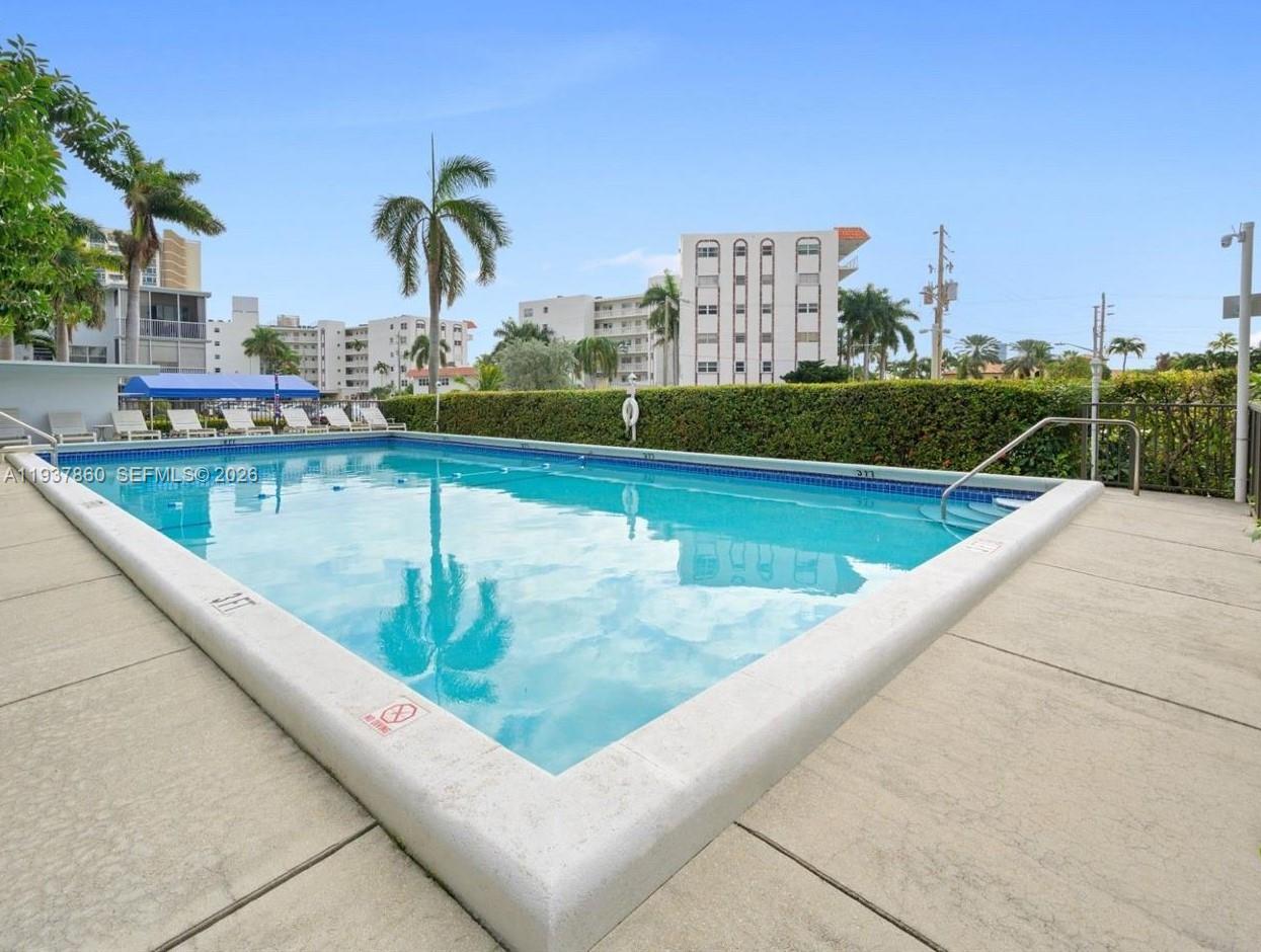 GOLDEN BAY MANOR CO-OP - Residential