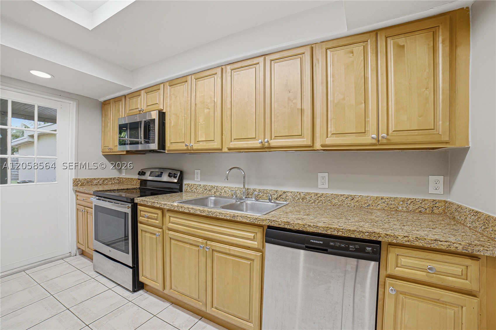 CORAL VILLAS REV - Residential