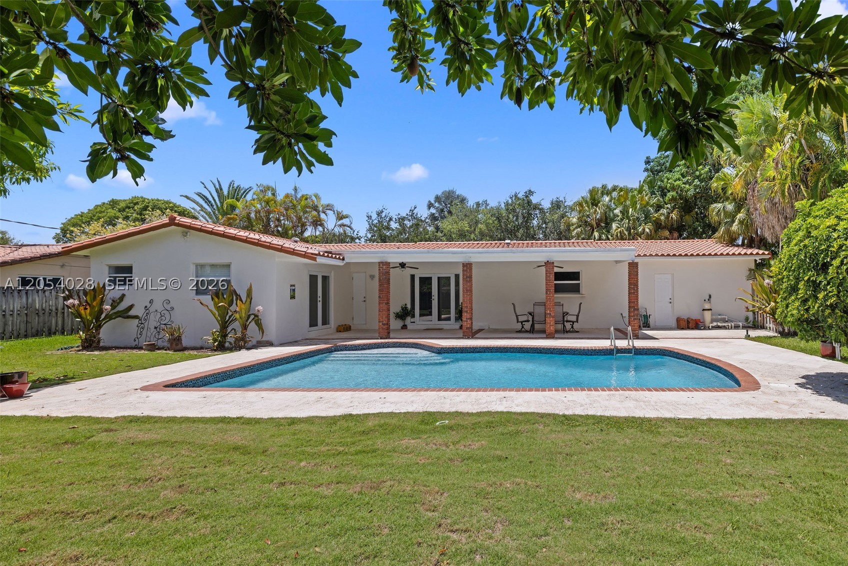 PINE MEADOWS SEC 4 - Residential