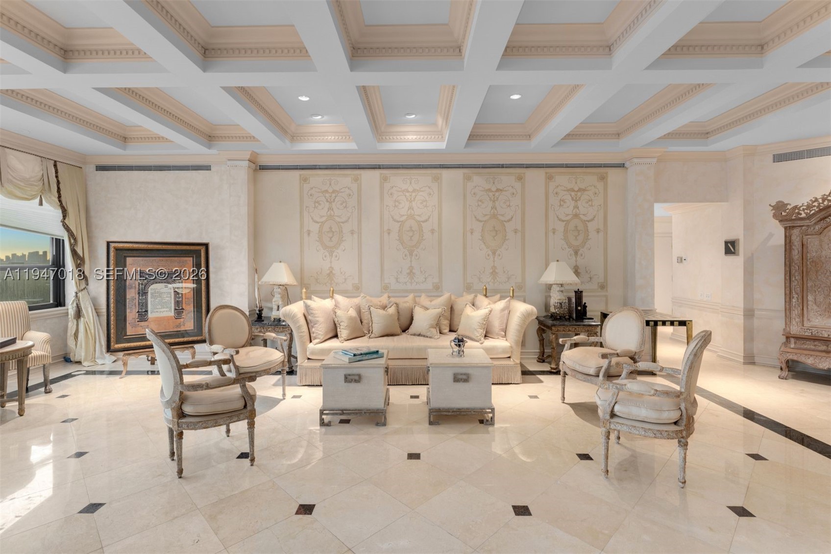 THE ALEXANDER CONDO - Residential