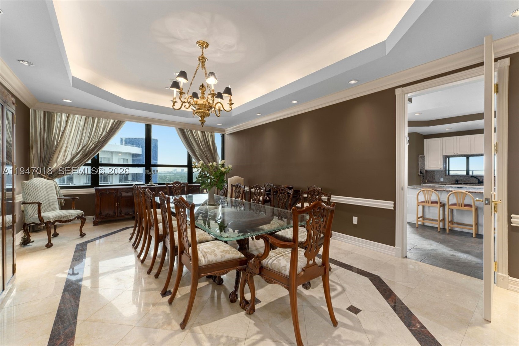 THE ALEXANDER CONDO - Residential