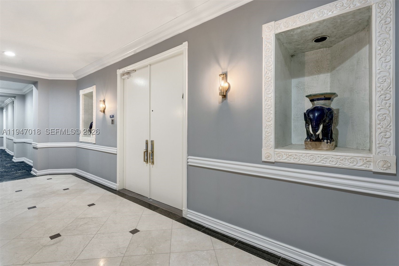 THE ALEXANDER CONDO - Residential