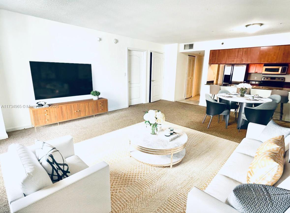 THE CLUB AT BRICKELL BAY - Residential