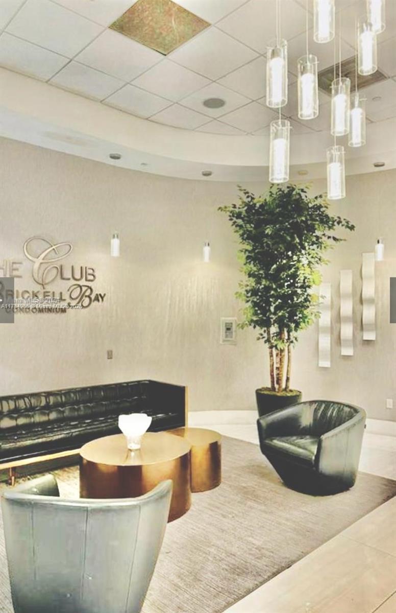 THE CLUB AT BRICKELL BAY - Residential