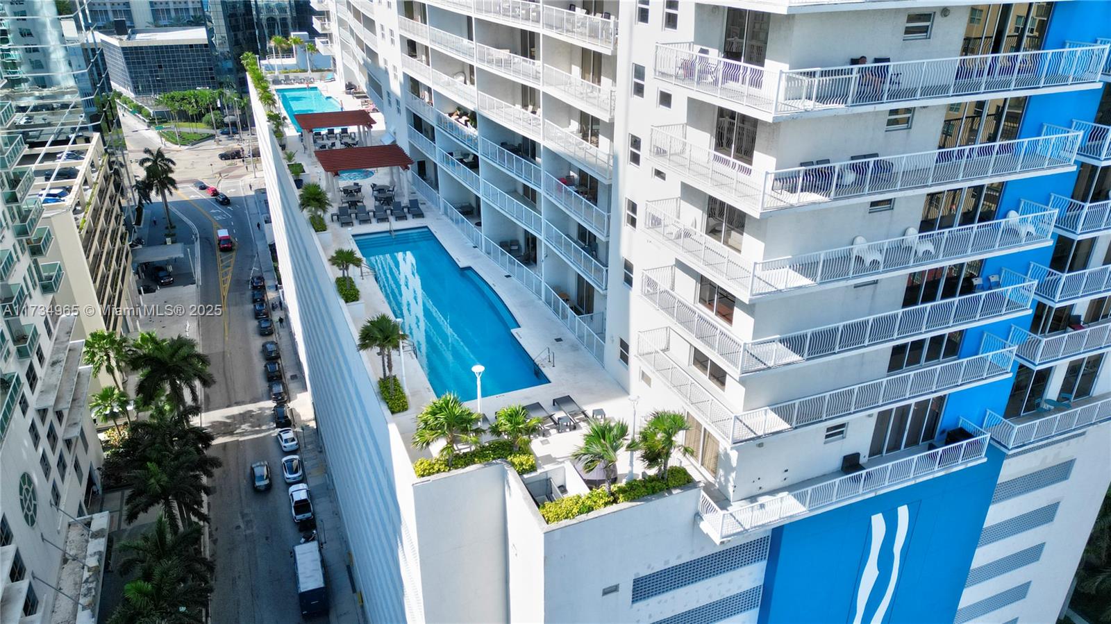 THE CLUB AT BRICKELL BAY - Residential