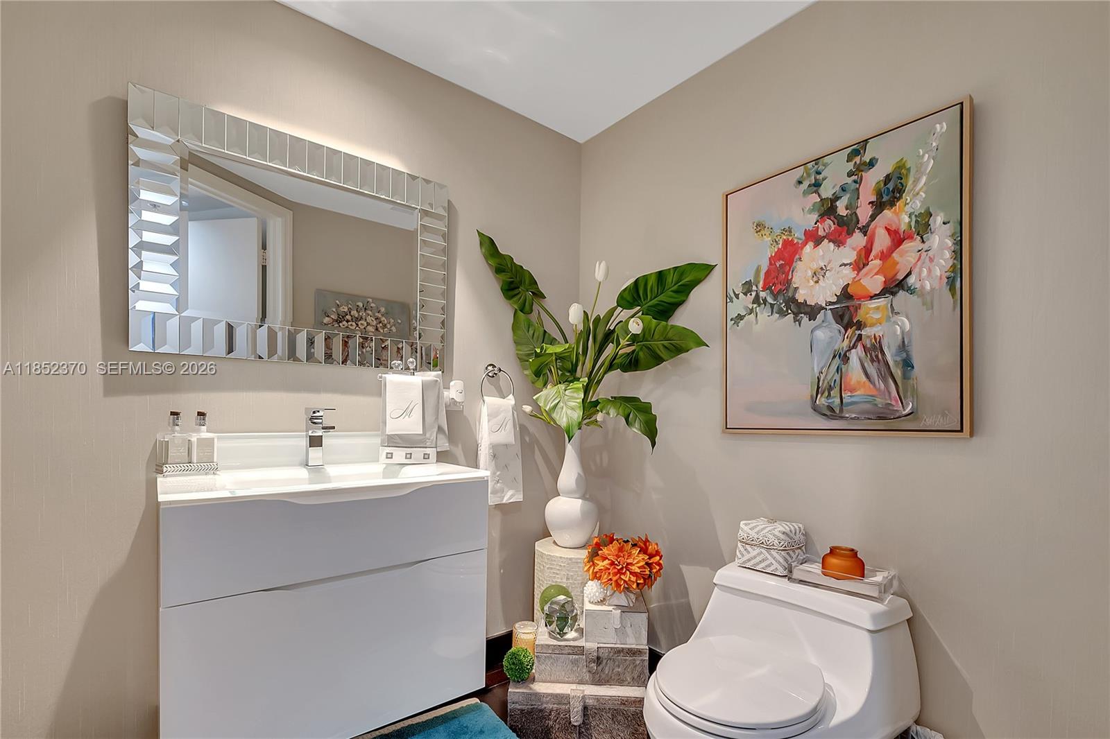 THREE TEQUESTA POINT COND - Residential