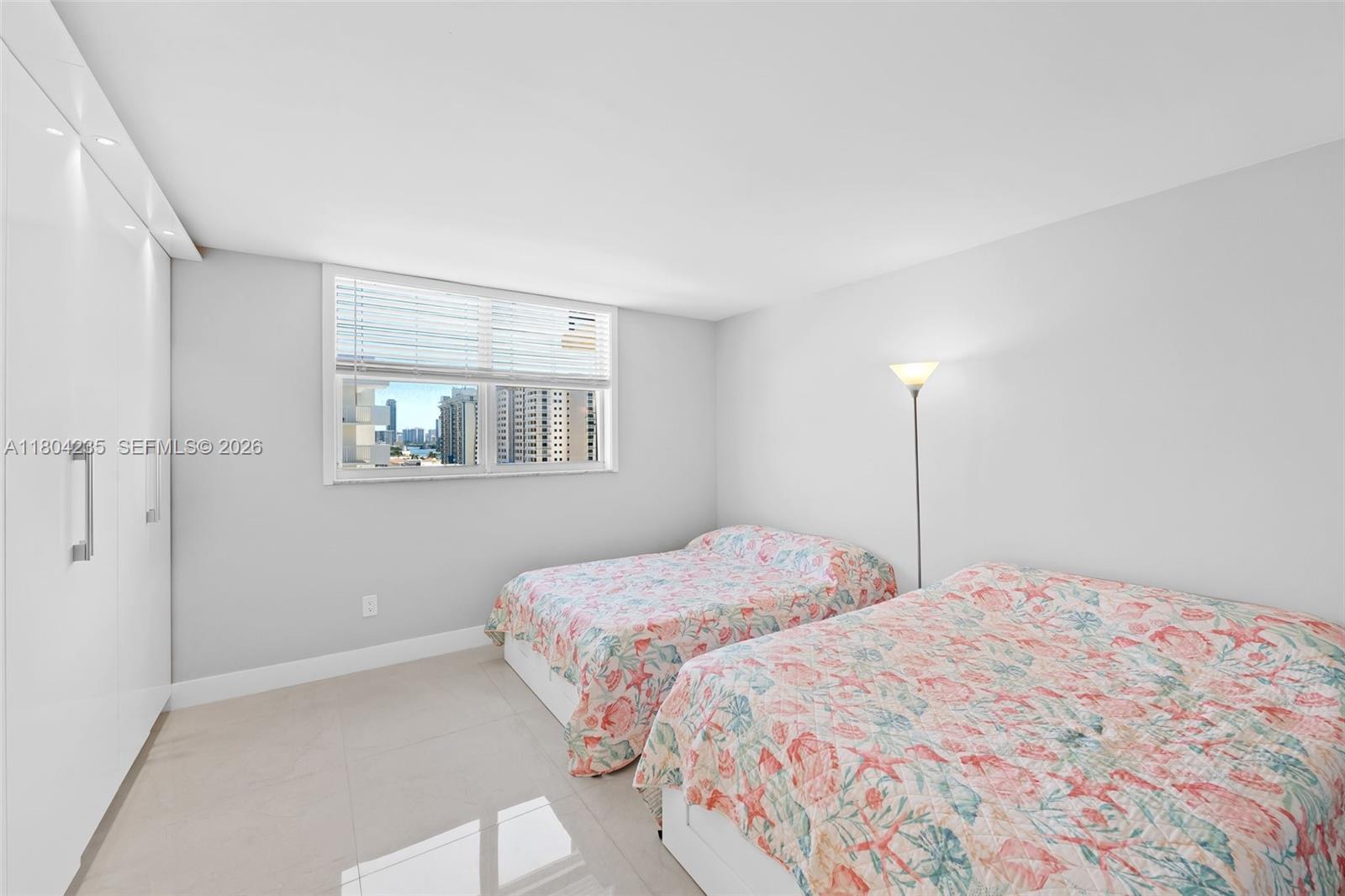 OXFORD TOWERS CONDO - Residential