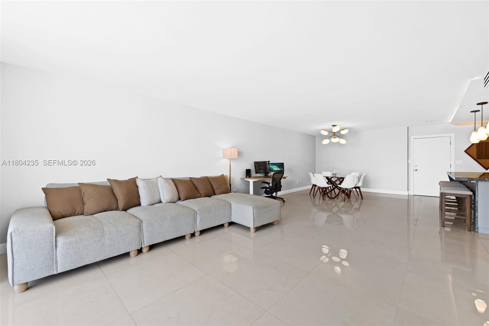 OXFORD TOWERS CONDO - Residential