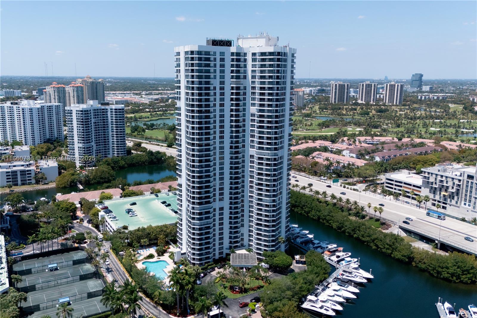 MYSTIC POINTE TOWER 400 C - Residential