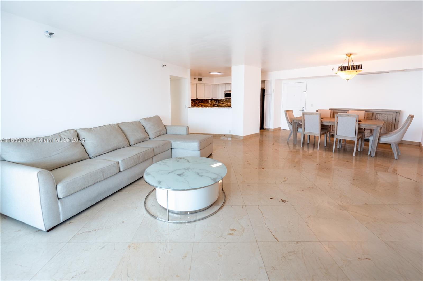 MYSTIC POINTE TOWER 400 C - Residential