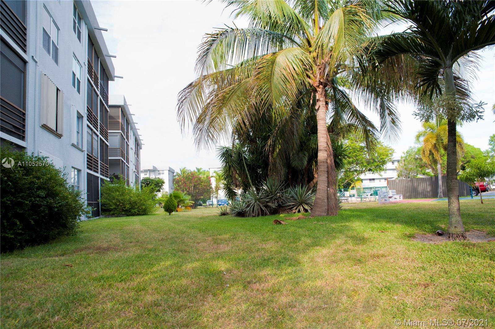 ROYAL PARK CONDO - Residential