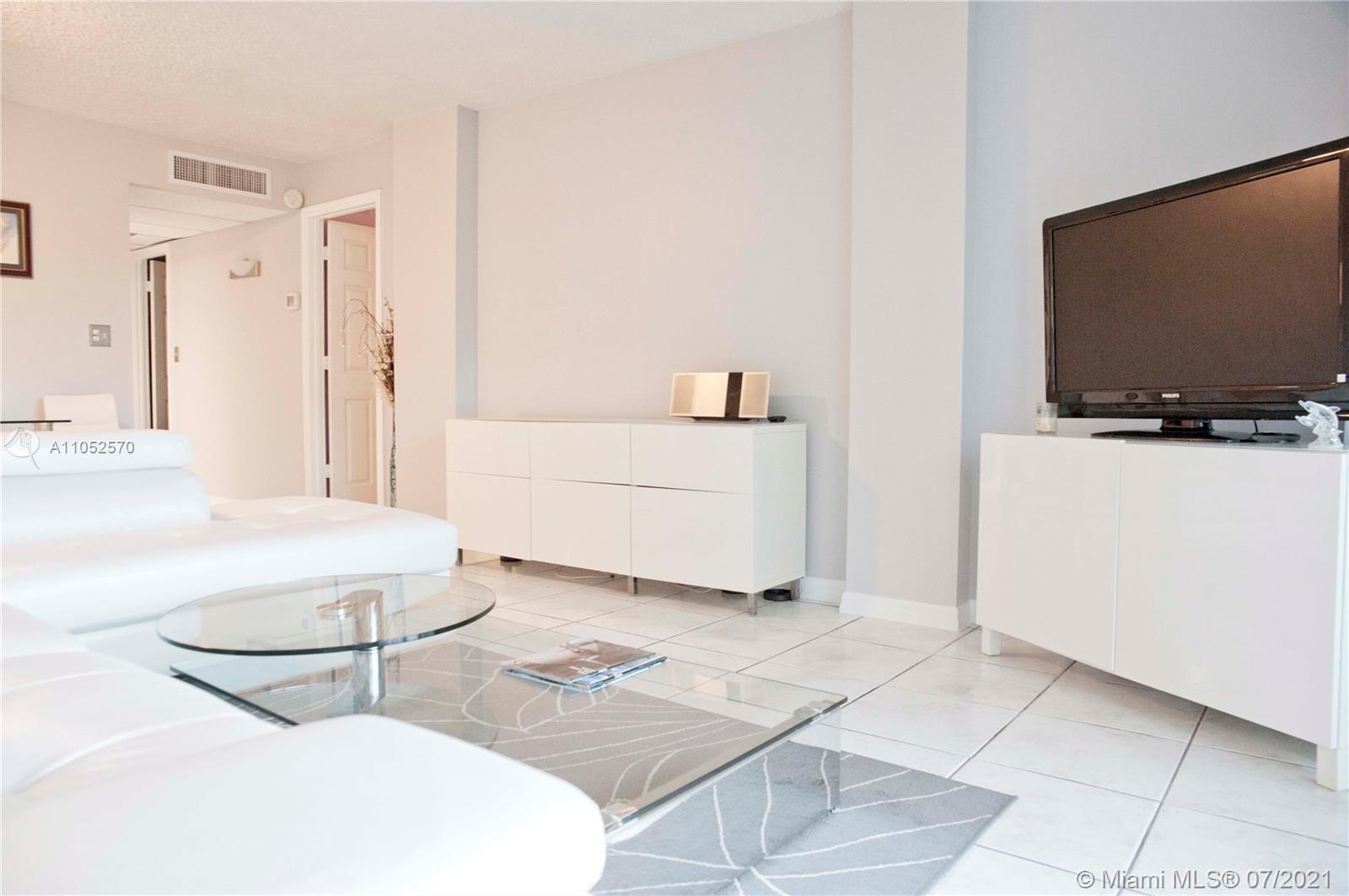 ROYAL PARK CONDO - Residential