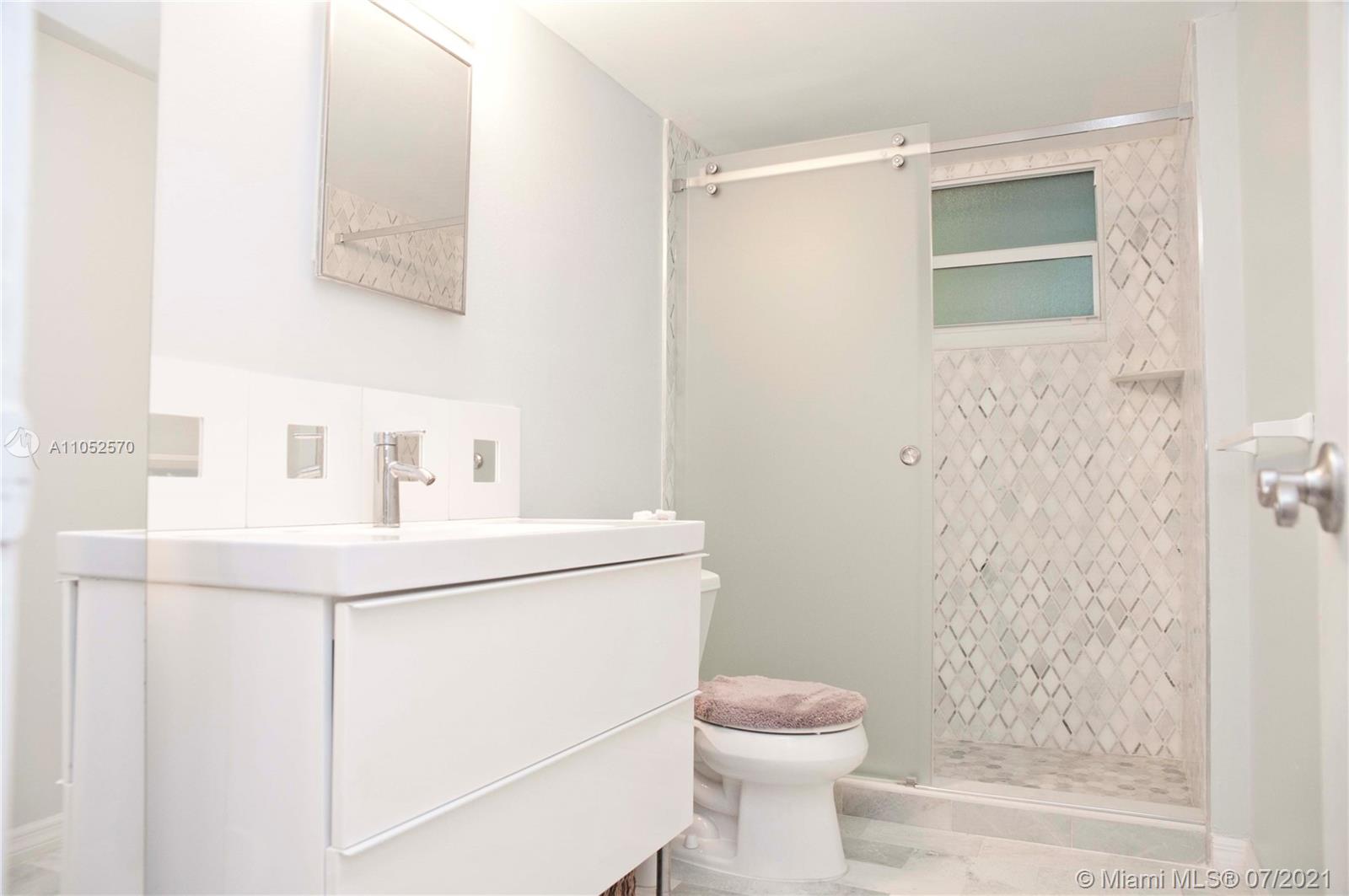 ROYAL PARK CONDO - Residential
