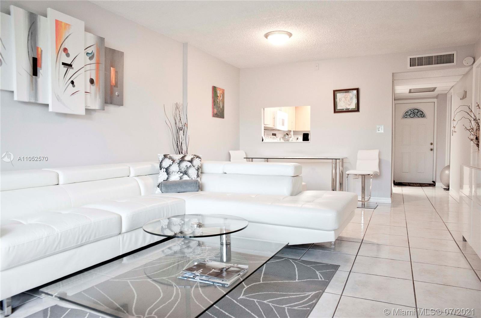 ROYAL PARK CONDO - Residential