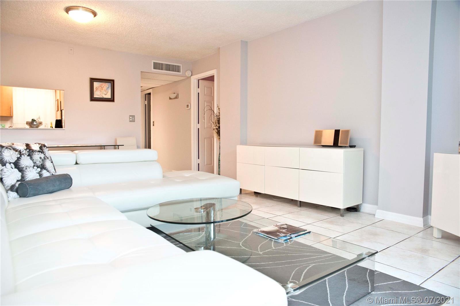 ROYAL PARK CONDO - Residential