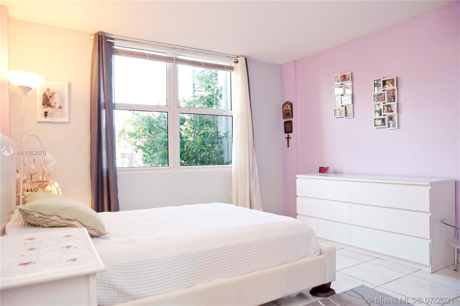ROYAL PARK CONDO - Residential