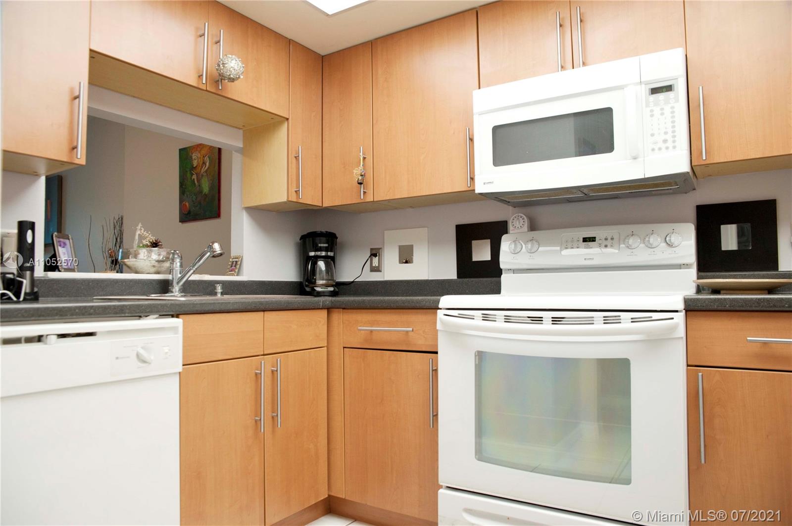 ROYAL PARK CONDO - Residential