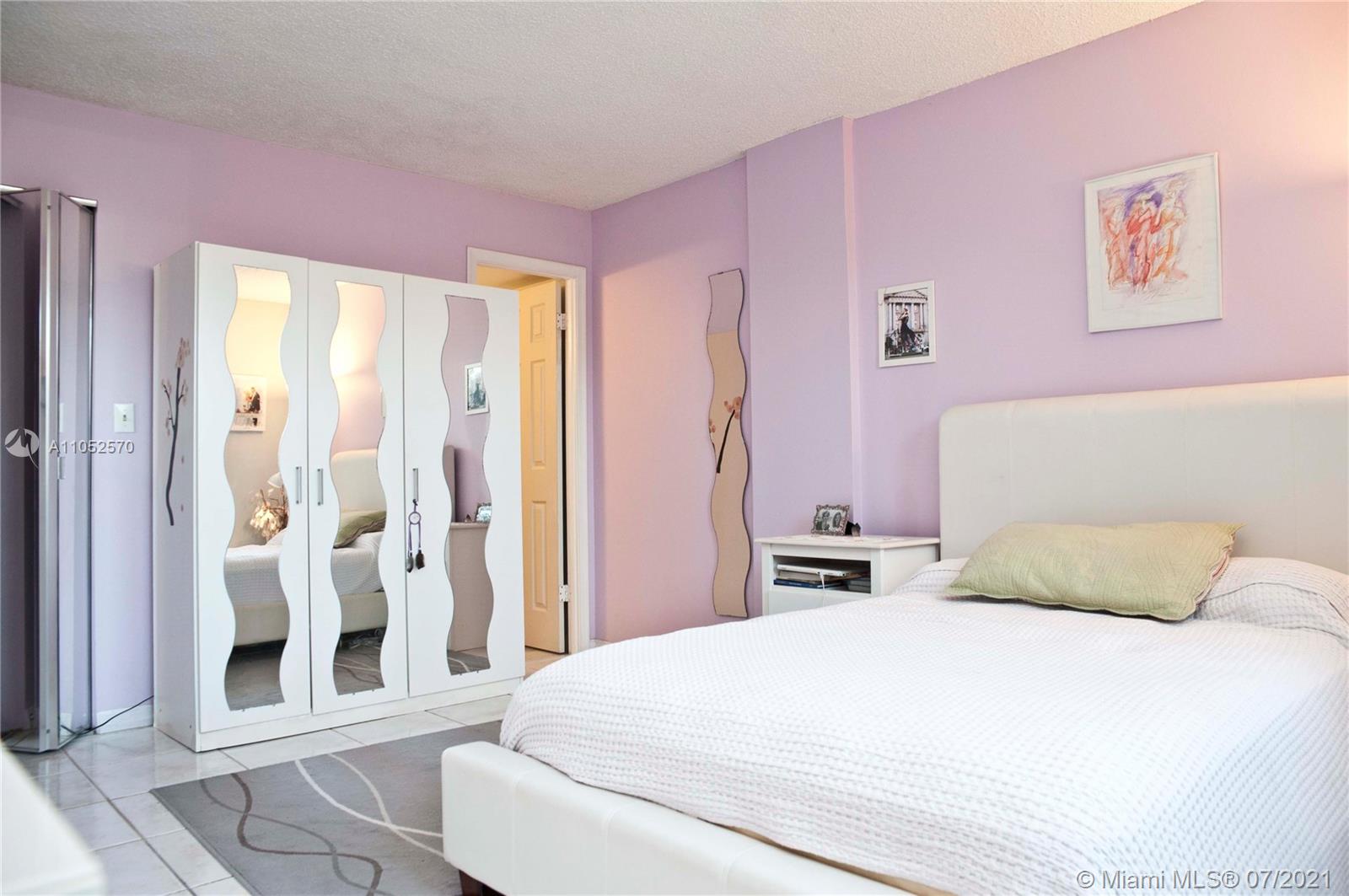 ROYAL PARK CONDO - Residential