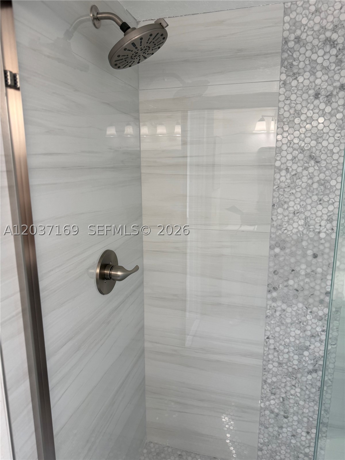 LAKESHORE AT UNIVERSITY P - Residential