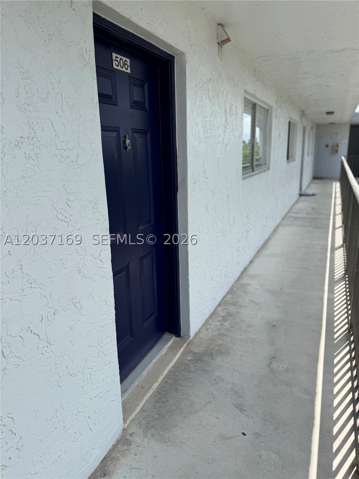 LAKESHORE AT UNIVERSITY P - Residential