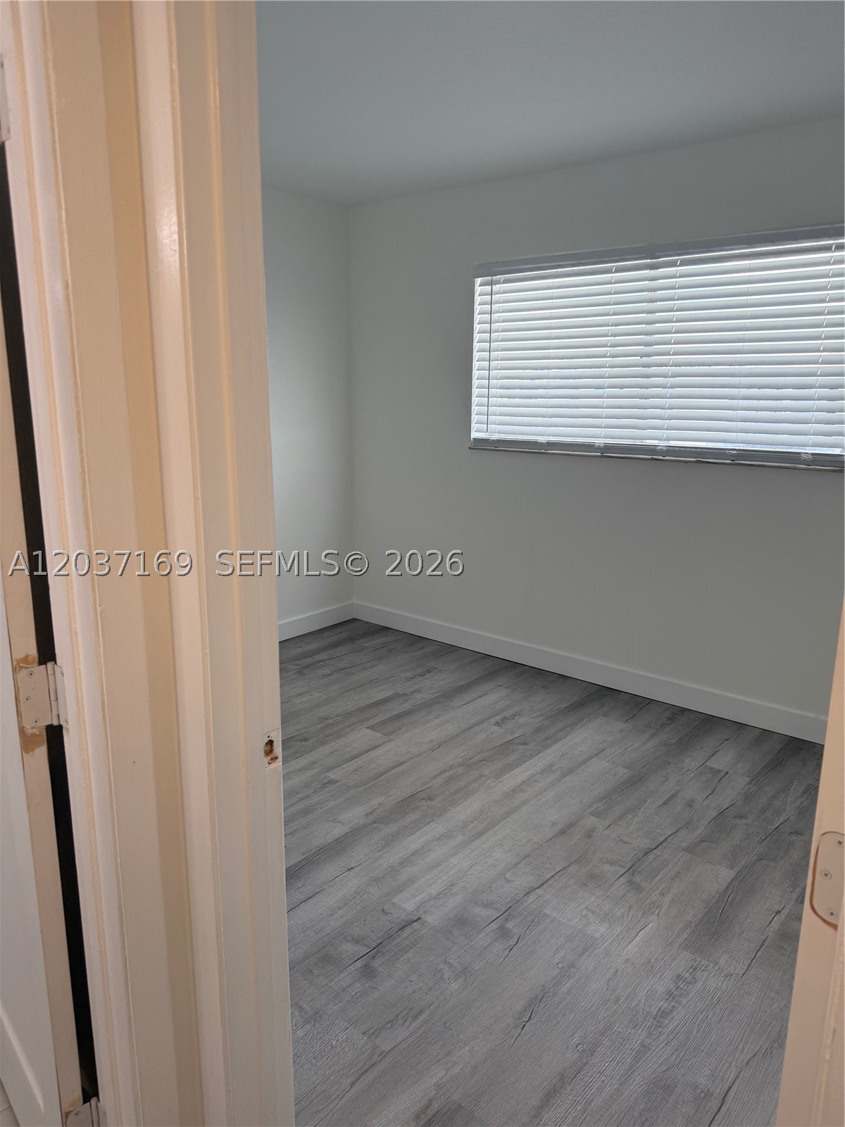 LAKESHORE AT UNIVERSITY P - Residential