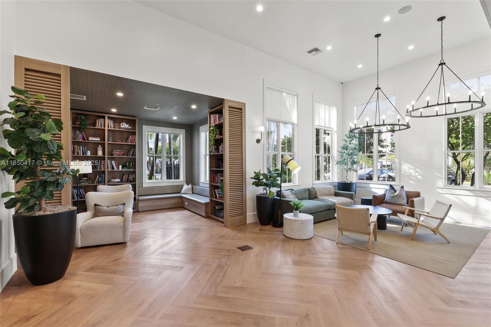 City Center on 7th - Residential Lease