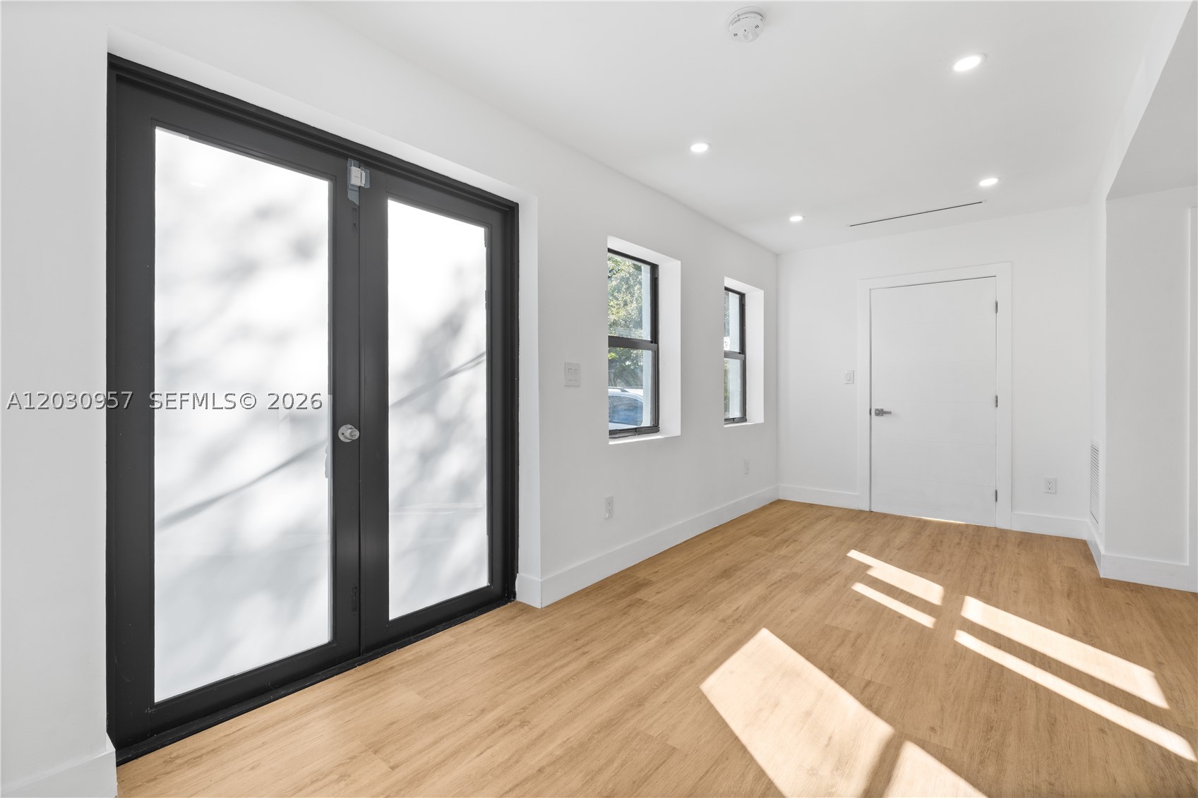 GRIFFING BISCAYNE PARK ES - Residential