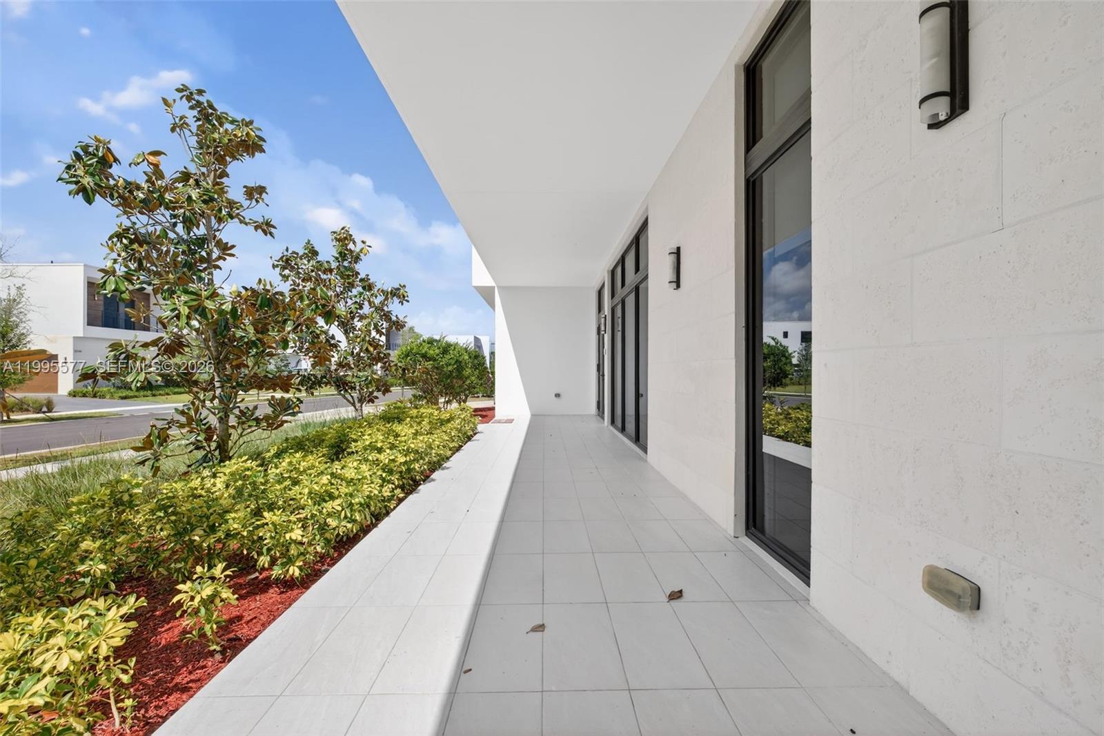 WESTON ESTATES - Residential