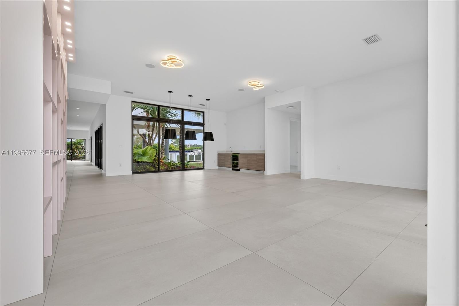 WESTON ESTATES - Residential