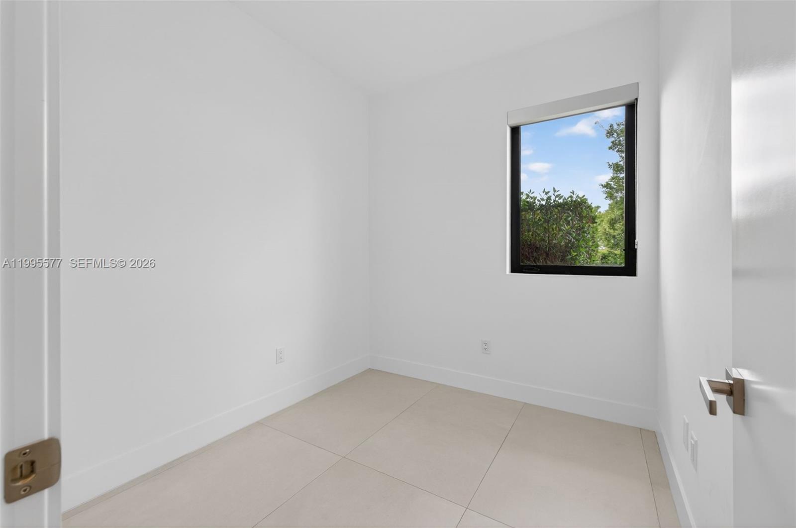 WESTON ESTATES - Residential