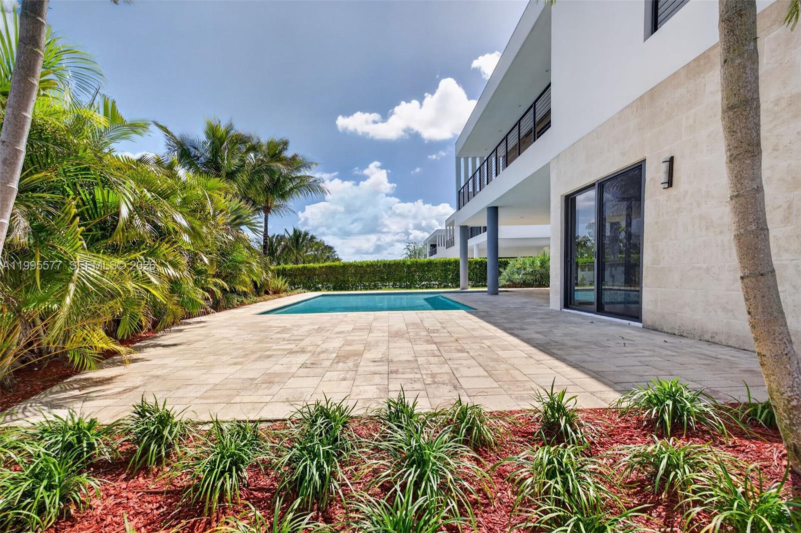 WESTON ESTATES - Residential