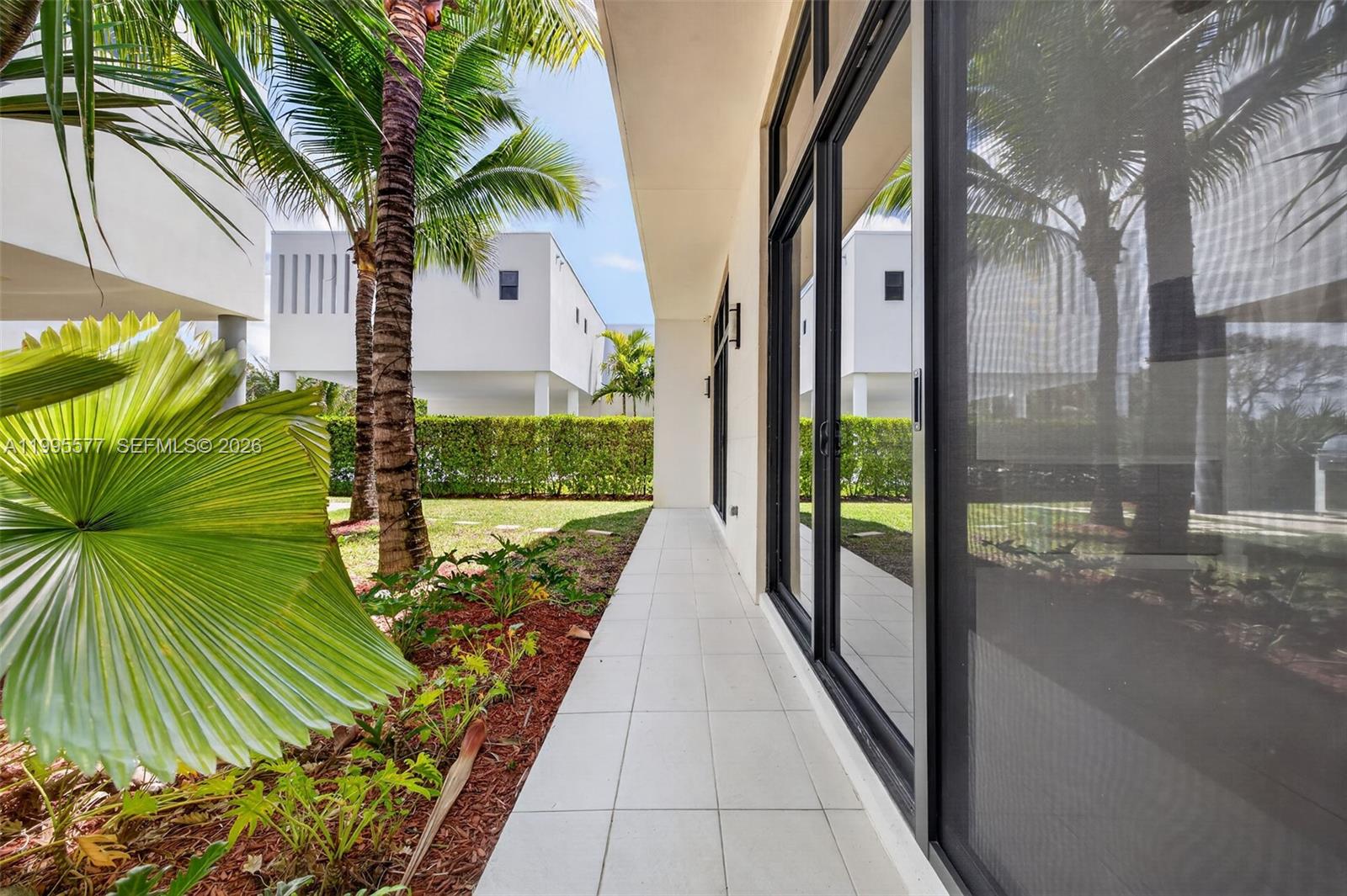 WESTON ESTATES - Residential