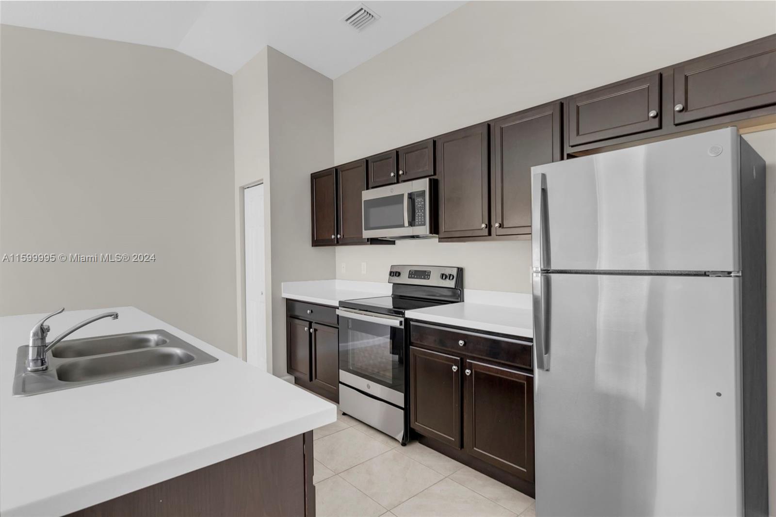 PORT ST LUCIE SECTION 17 - Residential