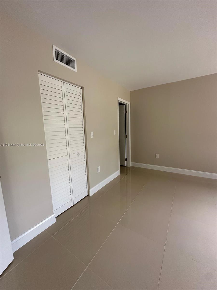 INVERWOOD CONDO - Residential
