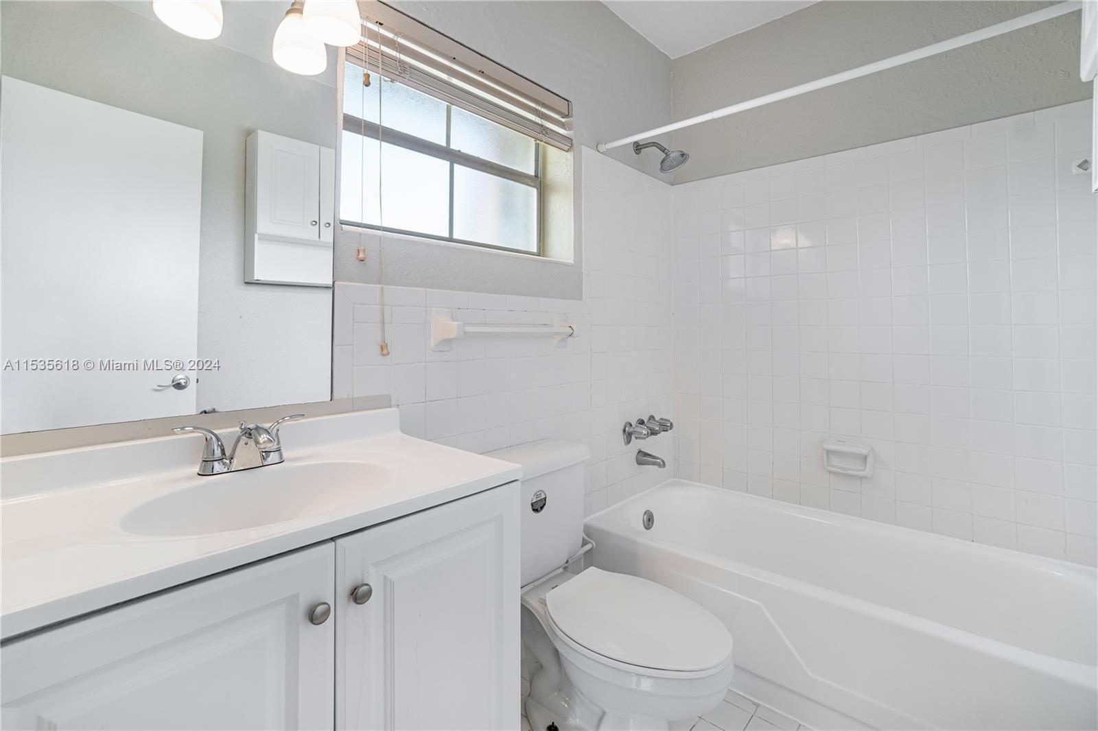 VILLAS OF PINECREST CONDO - Residential Lease