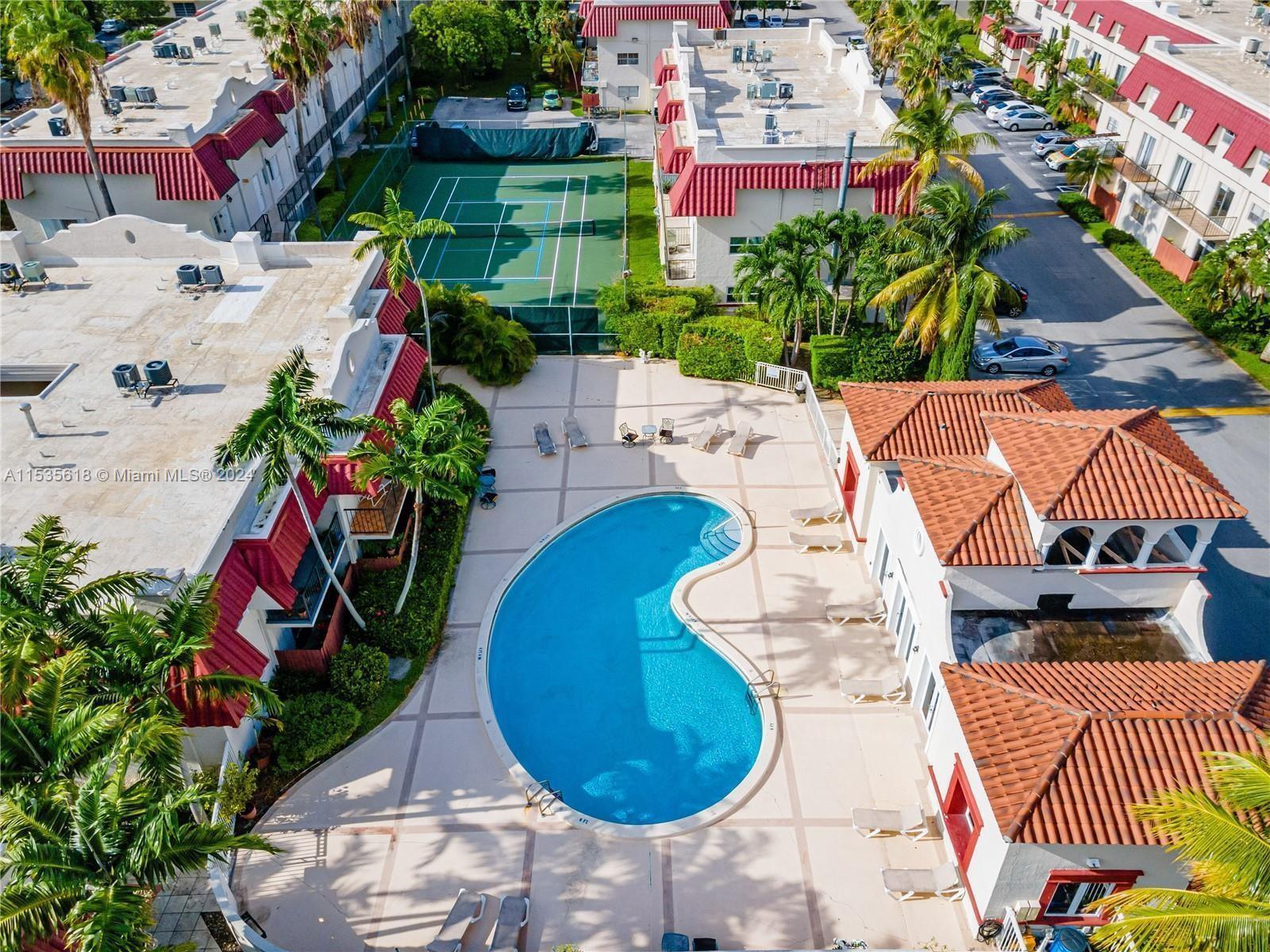 VILLAS OF PINECREST CONDO - Residential Lease