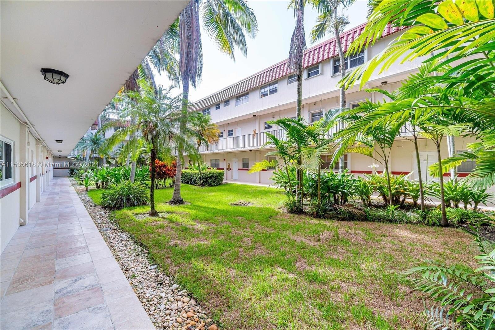 VILLAS OF PINECREST CONDO - Residential Lease