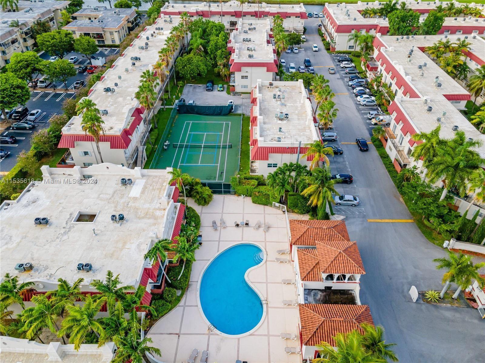 VILLAS OF PINECREST CONDO - Residential Lease