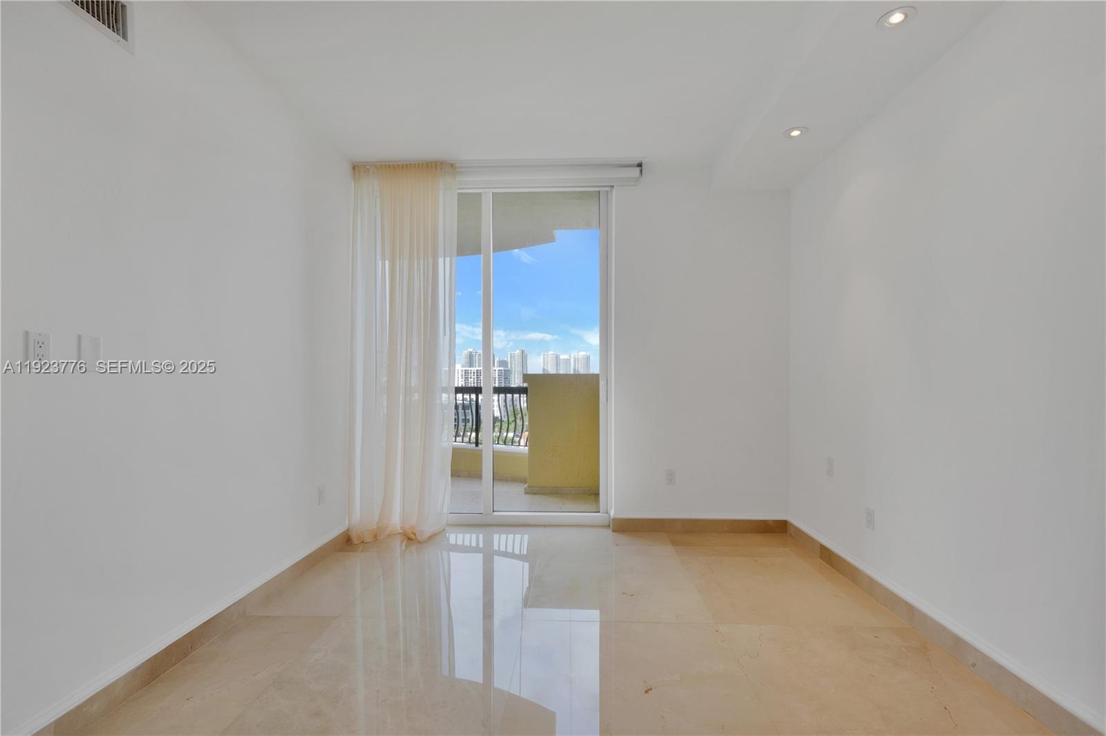 ACQUALINA OCEAN RESIDENCE - Residential