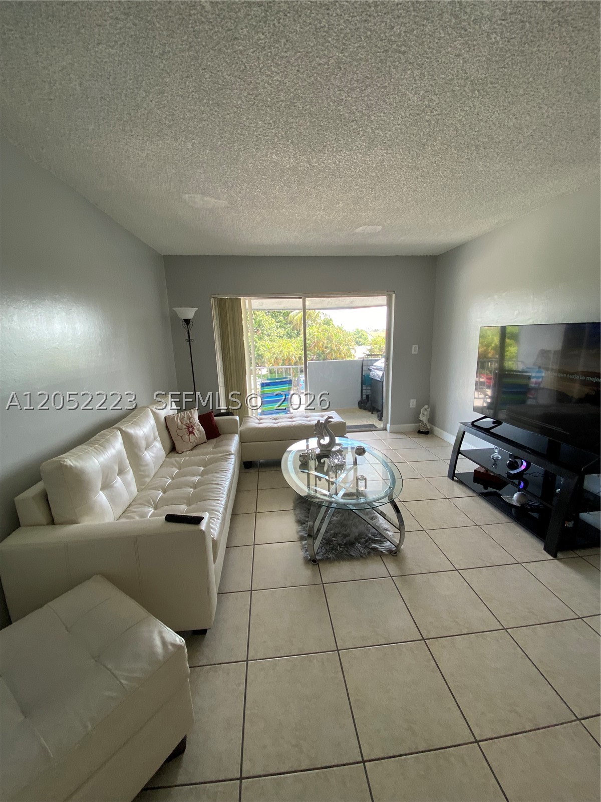 LOS SUENOS CONDO - Residential Lease