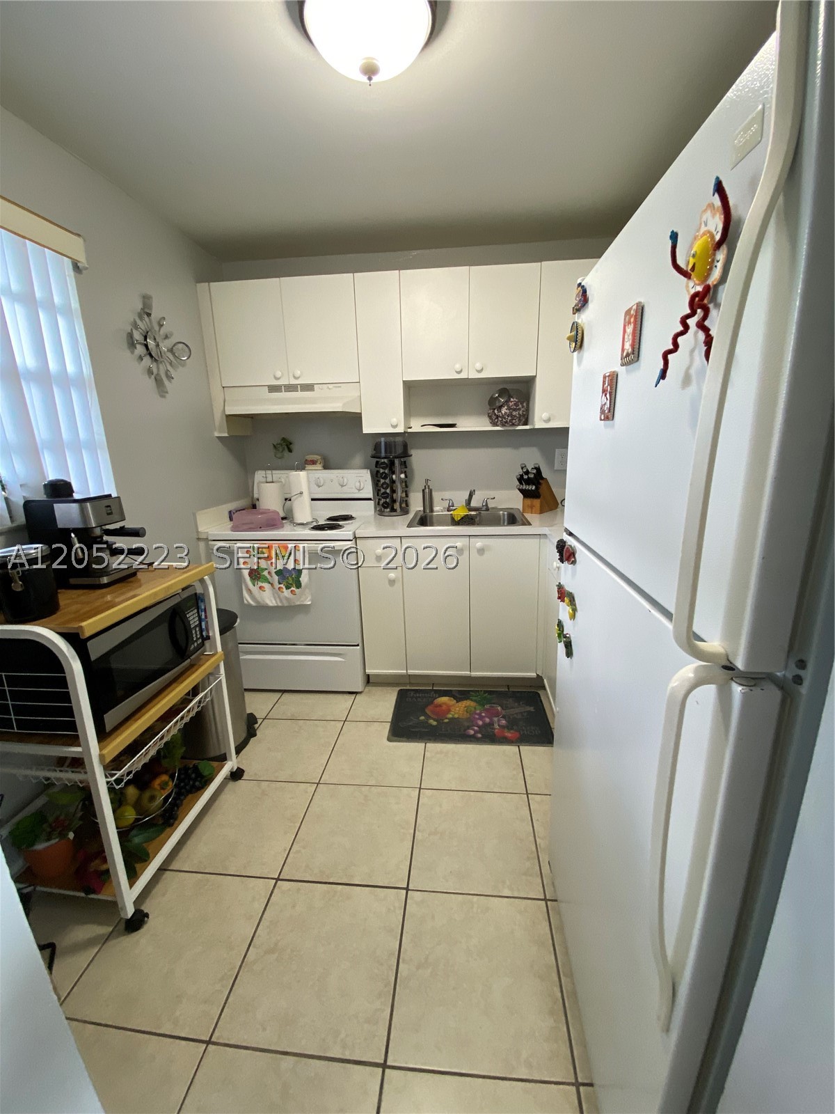 LOS SUENOS CONDO - Residential Lease