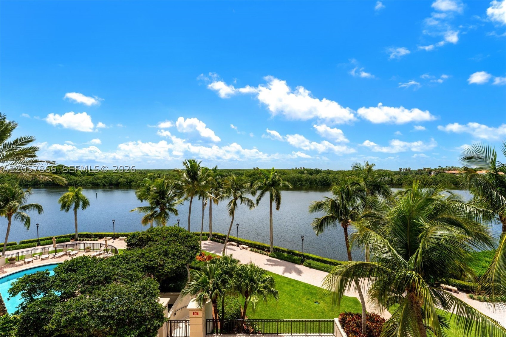 VERONA AT DEERING BAY CON - Residential