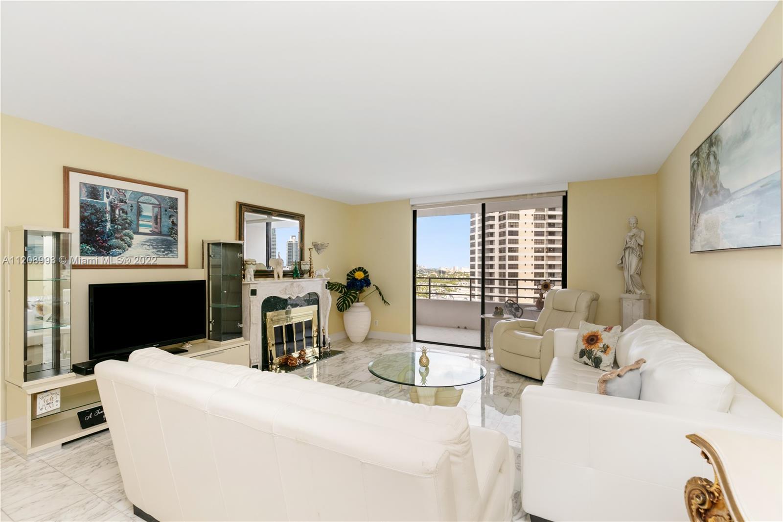 OLYMPUS CONDO PH A - Residential