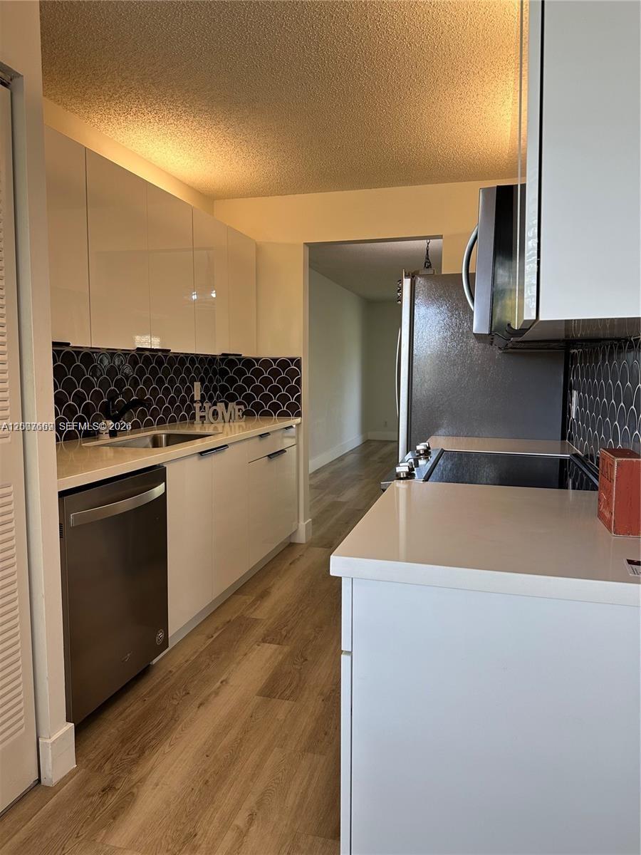 CAMBRIDGE AT CENTURY VILL - Residential
