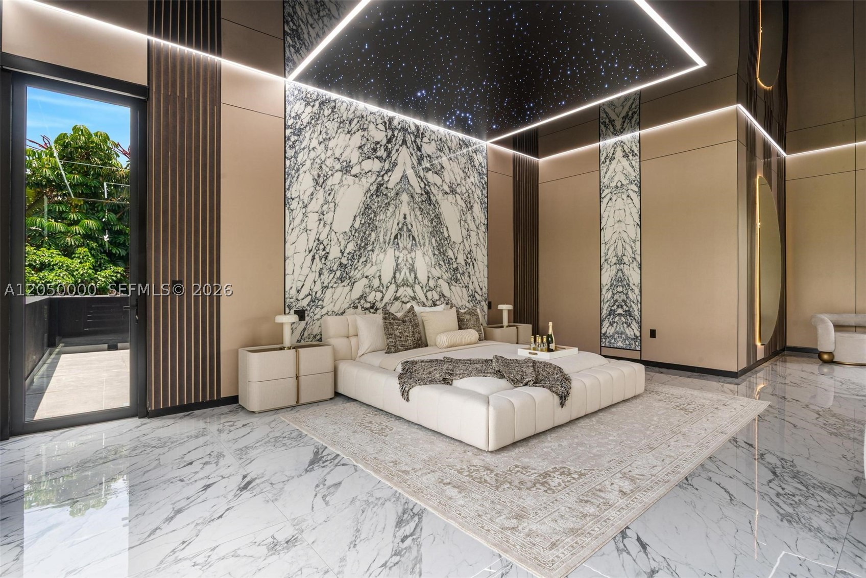 PINECREST - Residential