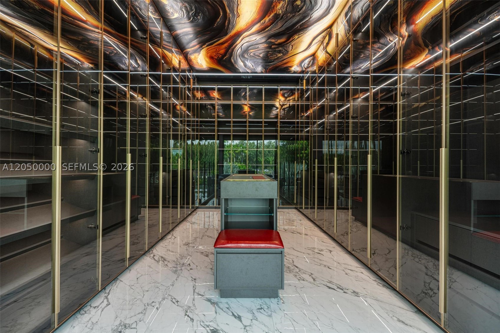 PINECREST - Residential